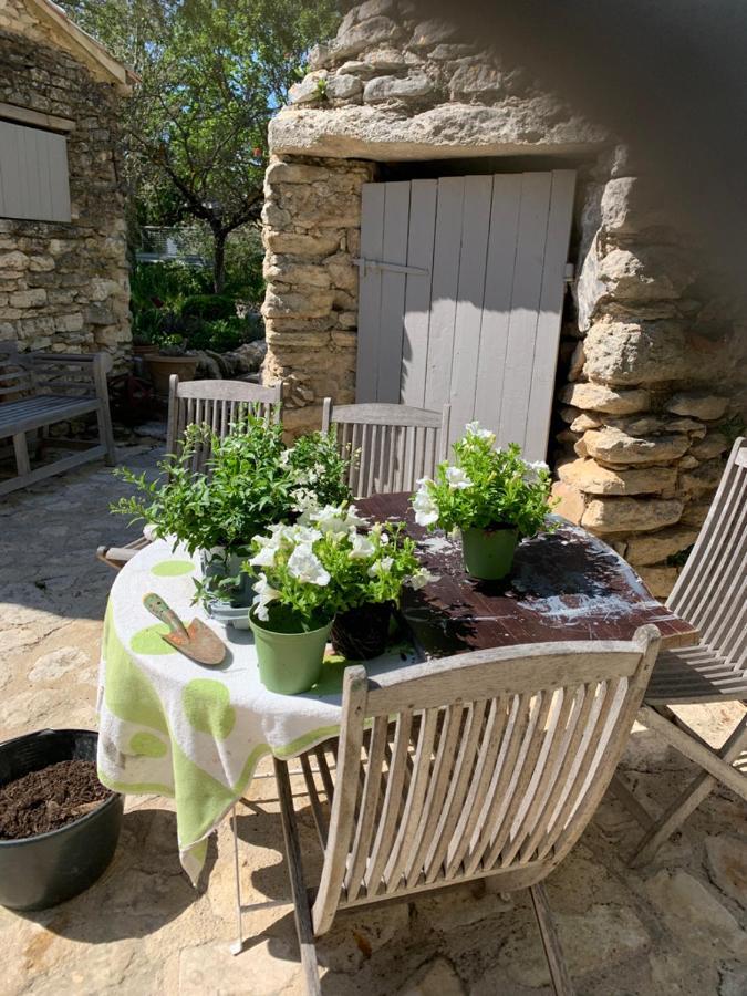 Le Mas Du Lavoir Gordes Bagian luar foto